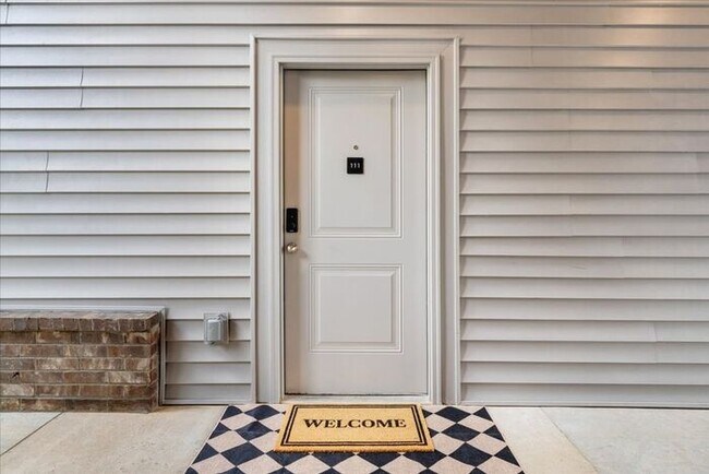 Photo - Brand New 2 Bed | 2 Bath Apartment Near University of Arkansas – Modern, Convenient, and Pet Frie...