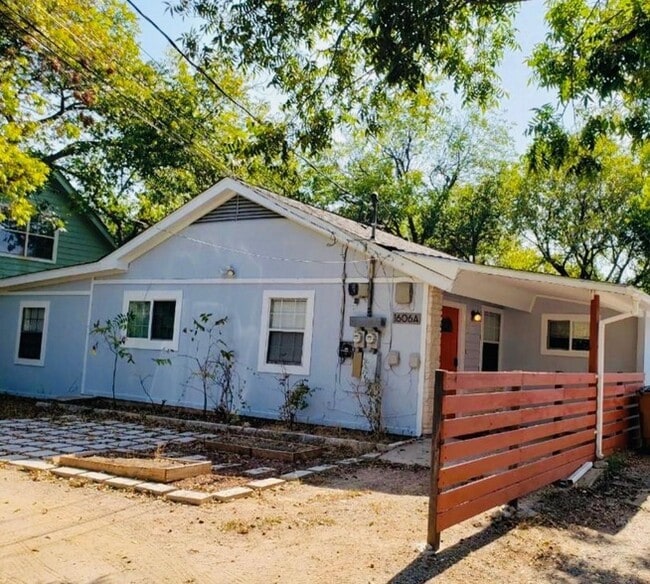 Photo - 1606 Walnut Ave