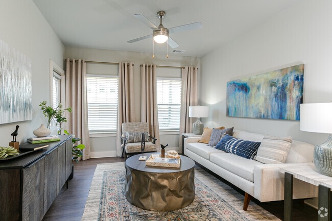 2BR, 2BA - 1,142SF
