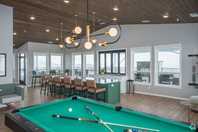 Interior Photo - Arasan Rental