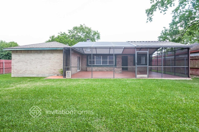 Photo - 16502 Oxnard Ln