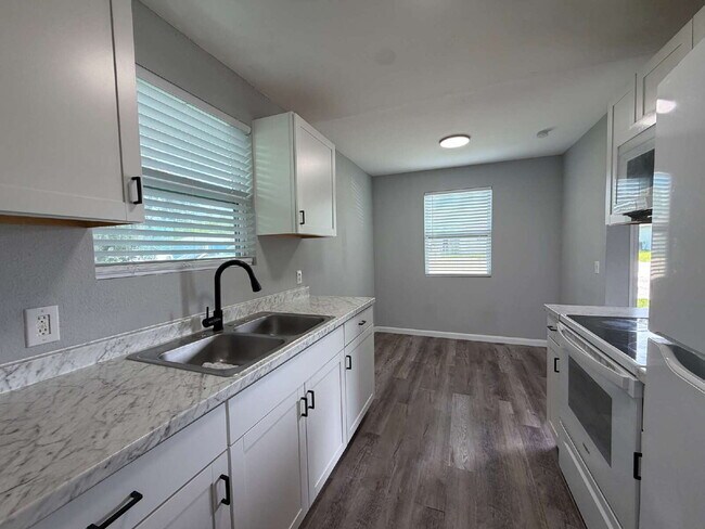 Photo - Downstairs unit available July 15th! Unit A