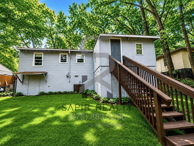 Photo - 225 Glenrose Cir SW