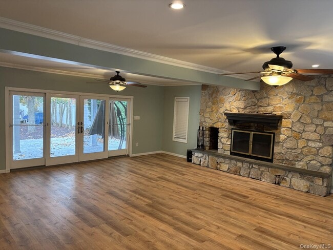 Photo - 71 Maple Ave