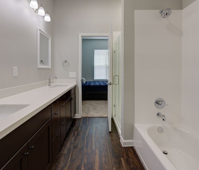 Building Photo - 10828 Champion Forest Loop Unit 2285 Rental