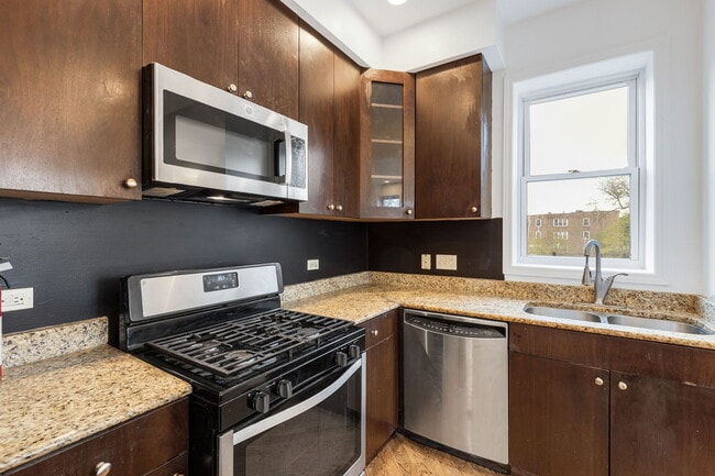 Photo - 4800 S St Lawrence Ave Unit 2N