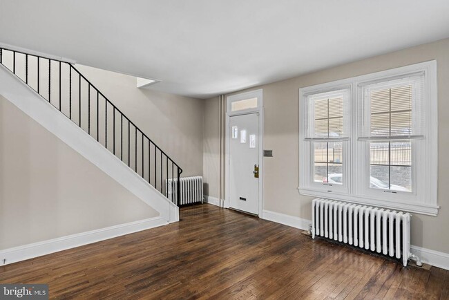 Photo - 716 E Railroad Ave