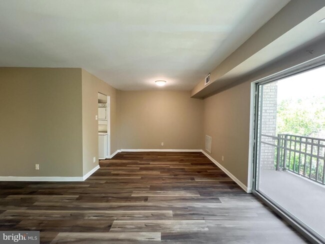 Building Photo - 12001 Old Columbia Pike Unit 315