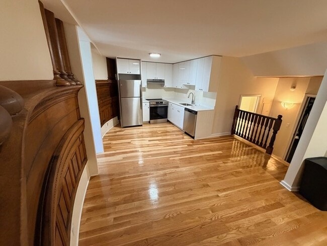 Building Photo - 18 Bow St Unit #22