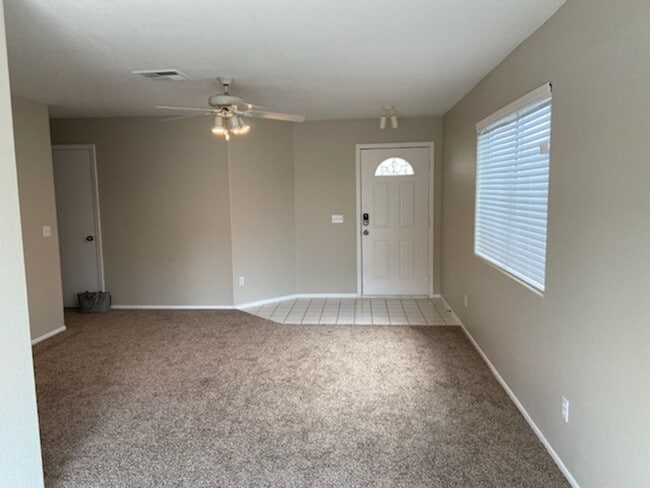 Photo - Cute and comfy North Phoenix (33rd Ave & D...
