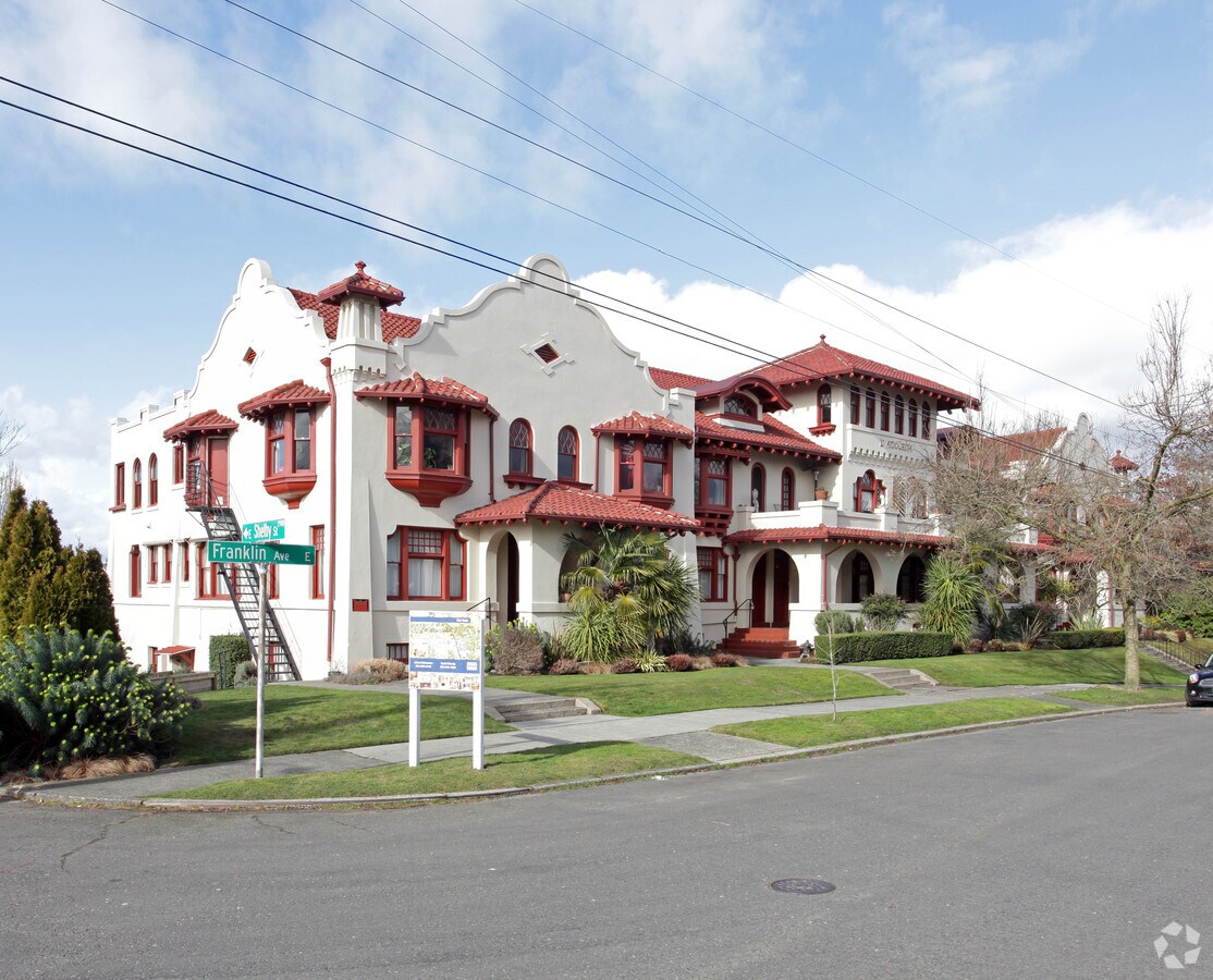 Photo - L'amourita Apartments