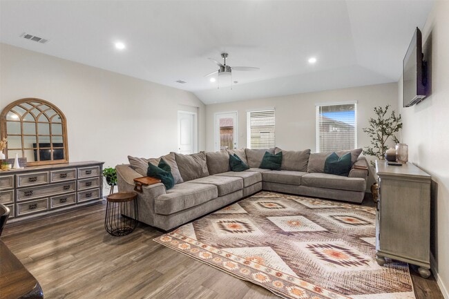 Photo - 1008 Llano Trl