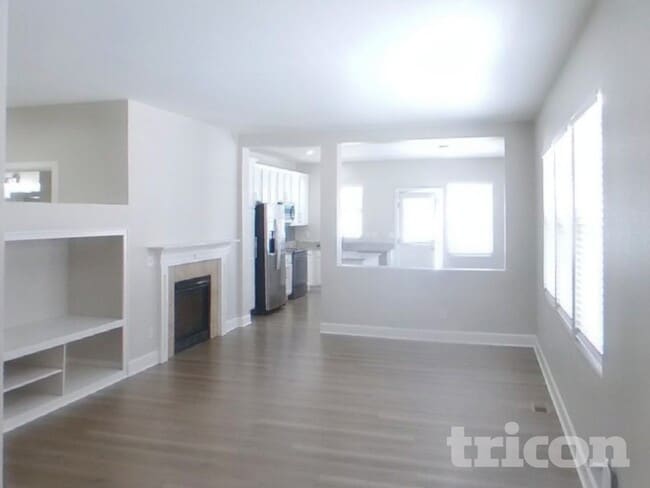 Photo - 2290 St Claire Dr