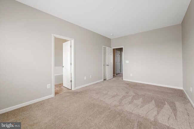 Photo - 303 Starry Way Dr