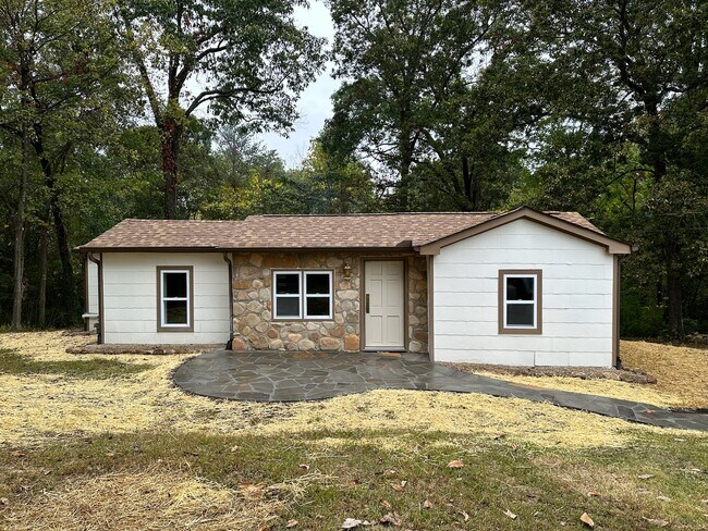 Photo - 511 Gadd Rd House