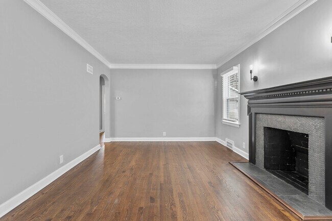 Photo - 231 E 74 Terrace