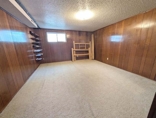 Building Photo - 60P Unit 60D Rental
