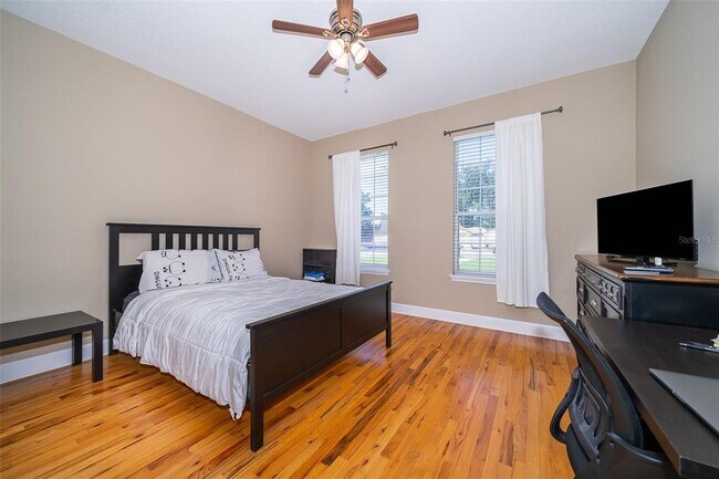 Photo - 2627 Taft Ave