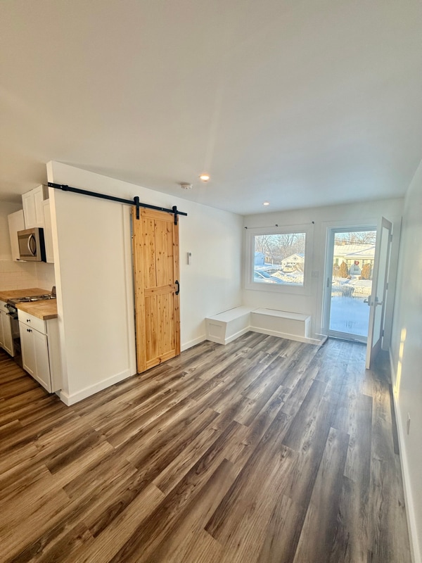 Building Photo - 6 Marlyn Dr