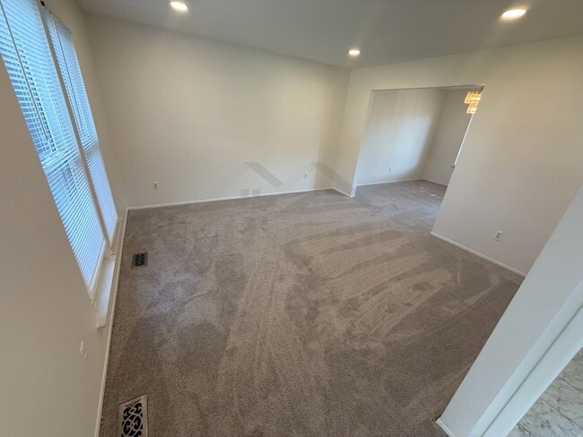 Photo - 28144 Yorktown Rd