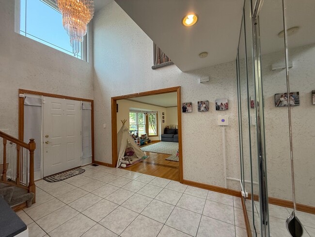 Building Photo - 328 Woodside Dr Rental