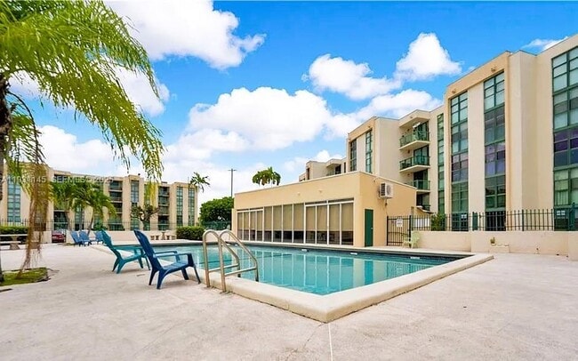 Photo - 11790 SW 18th St Unidad 218-3