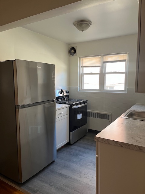 Kitchen - 6098 Dryden Ave Apartments Unit #2