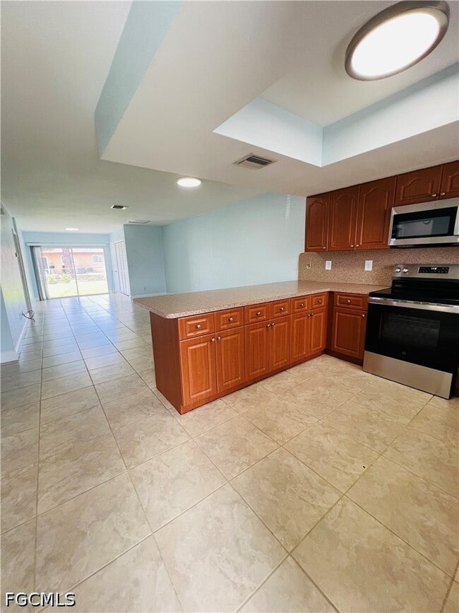 Photo - 1406 SE 2nd Pl