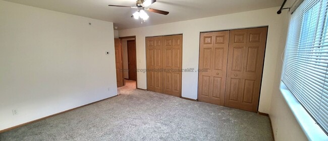 Photo - 3Bed 2Bath Apartment with Garage!