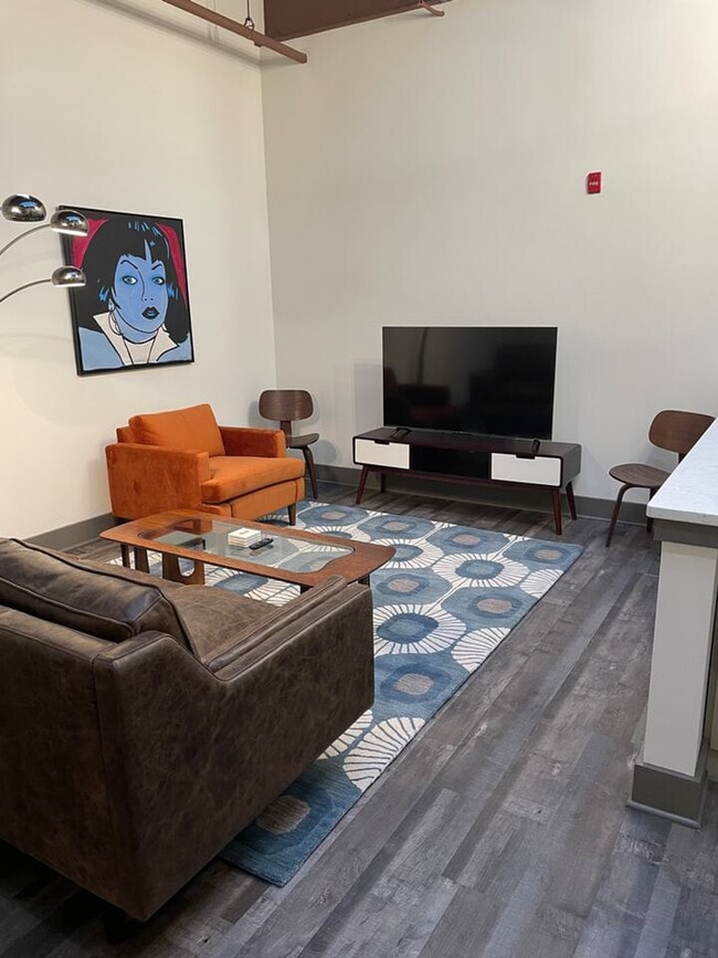 Photo - 350 East Ave Unidad ID1241905P