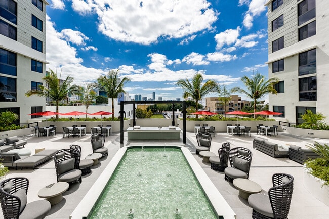 Photo - Gallery Marti Park