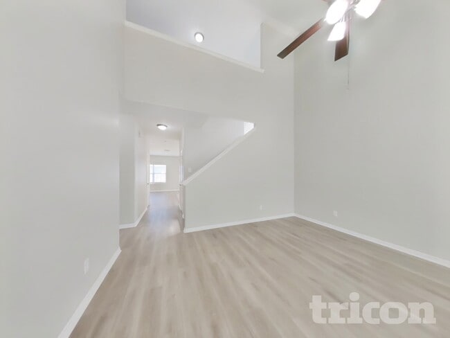 Photo - 21214 Peachvine Ln