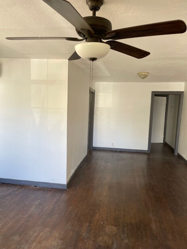 Photo - 208 Claremont Ave Unit Claremont FrontApartment