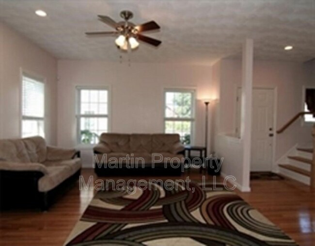 Photo - 10 Blue Jay Cir