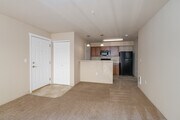 1BR, 1BA - 657SF - Living Room