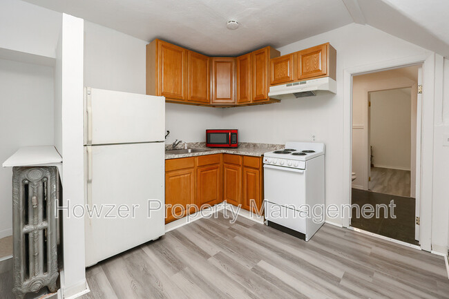 Photo - 109 Green St Unit Apt 8