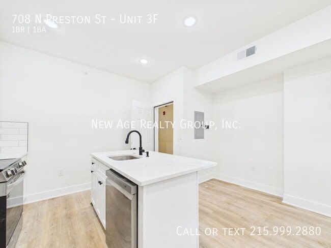 Photo - 708 N Preston St Unidad 3F