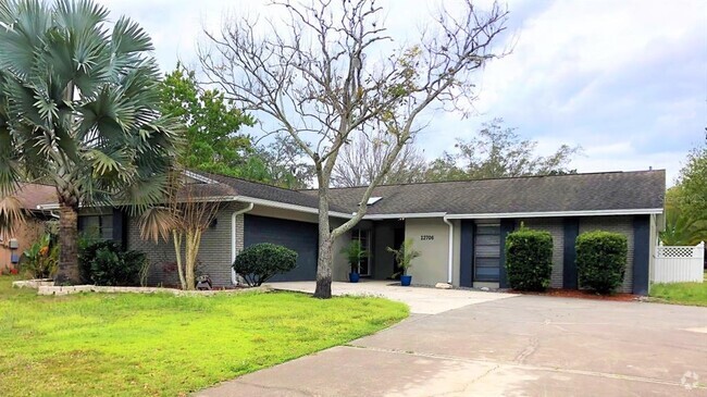 Building Photo - 12706 Rain Forest St Rental
