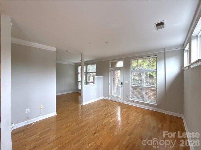 Photo - 534 Oakland Ave