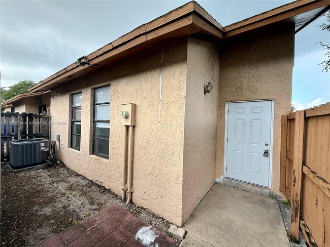 Photo - 6703 NW 192nd Terrace