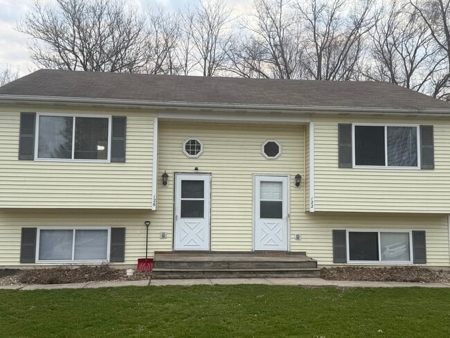 Building Photo - 122 Jeffrey St Unit 122JeffreySt