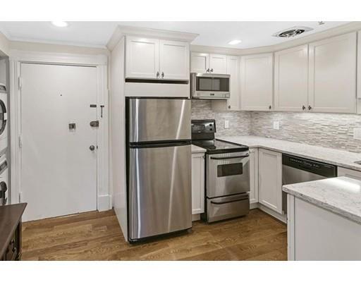 Photo - 246 Marlborough St Unit 8