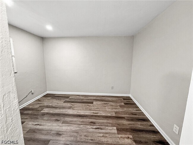 Photo - 3744 Estelle Ave