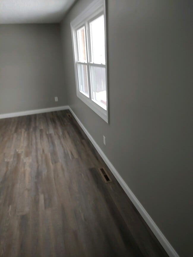 Photo - 10 Nardin Dr Unit B