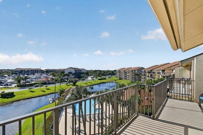Photo - 701 Seafarer Cir