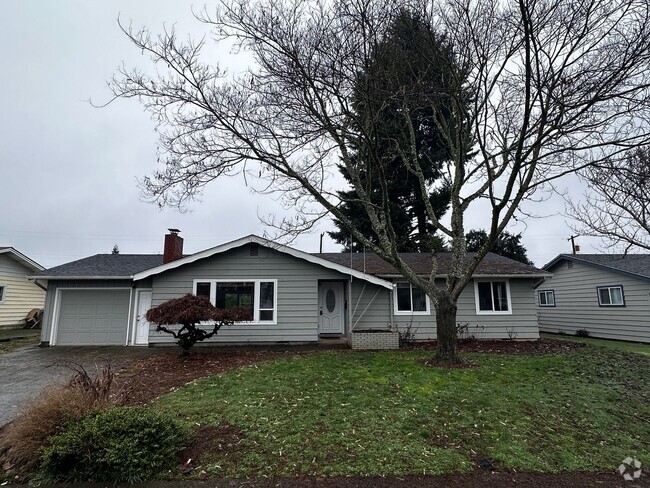 Building Photo - Charming 3-Bedroom Home