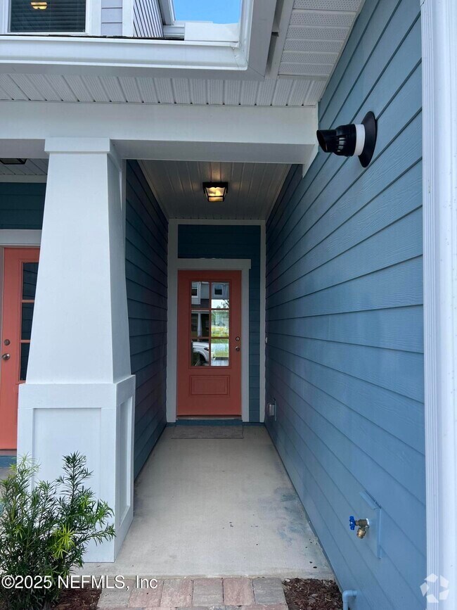 Building Photo - 742 Cherry Elm Dr Rental