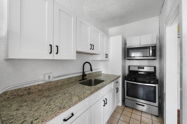 Photo - 323 N Westland Ave Unit 10