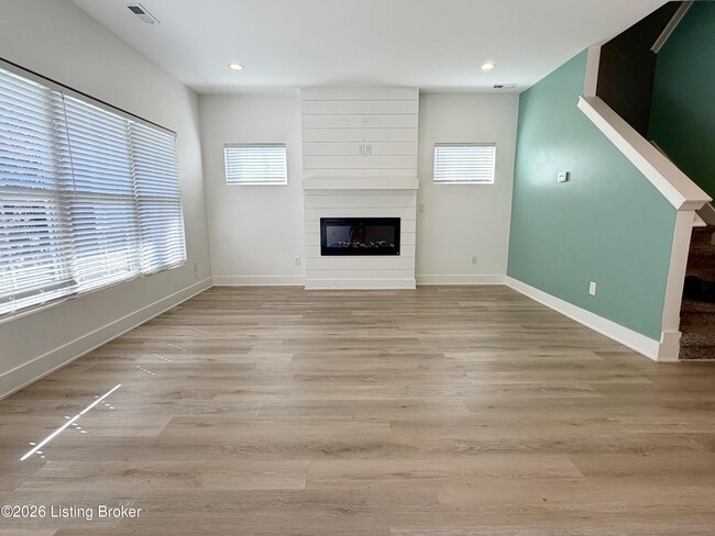 Photo - 621 Thomas St