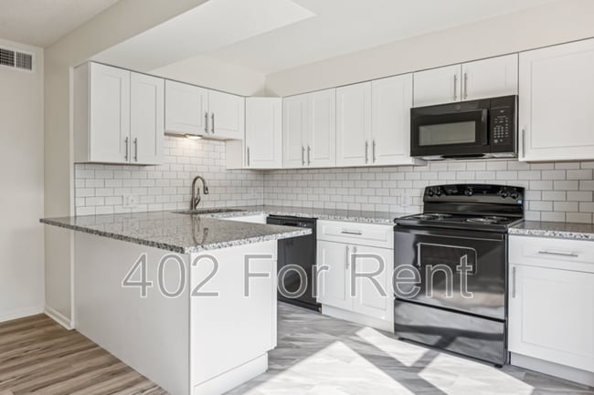 Photo - 1056 S 29th St